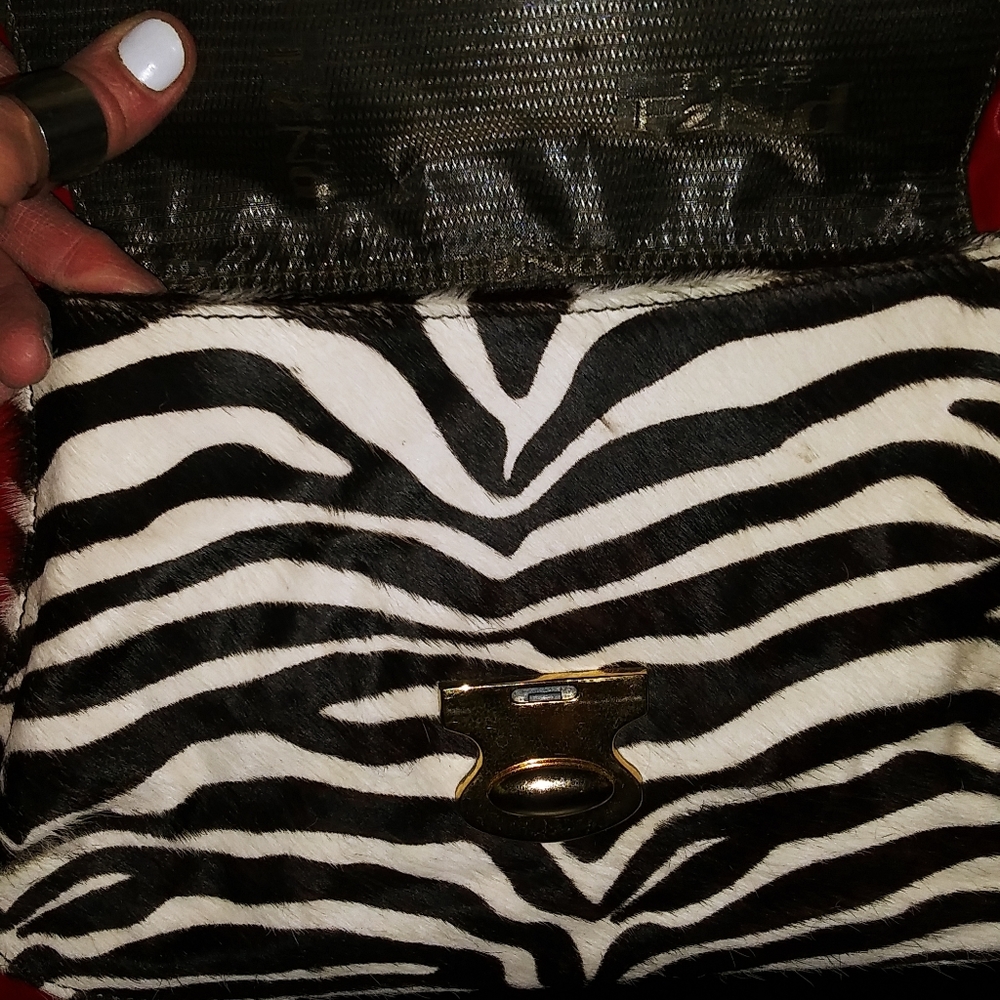 LG handbag - Picture 7 of 12